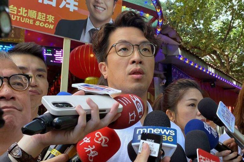 被沈伯洋談亡母逼哭 萬人喊:台北的媽媽為你驕傲