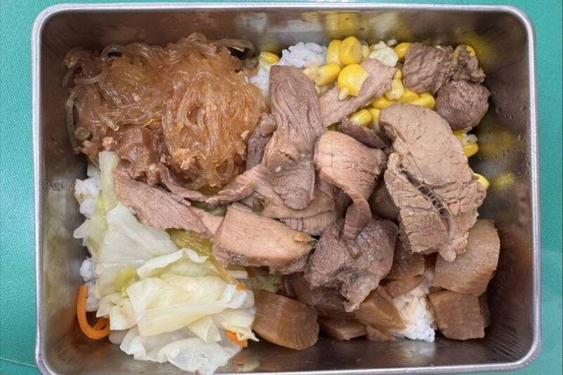 營養午餐肉有怪味 成淵中學87名學生上吐下瀉