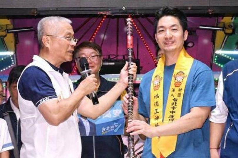 蔣丟棄的甘蔗!劉柏君:80歲長者誠心種來獻土地公