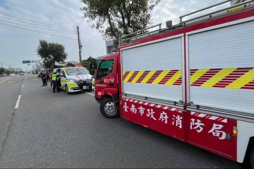 台南麻豆64歲男隨機砍人 警開槍制伏3人送醫