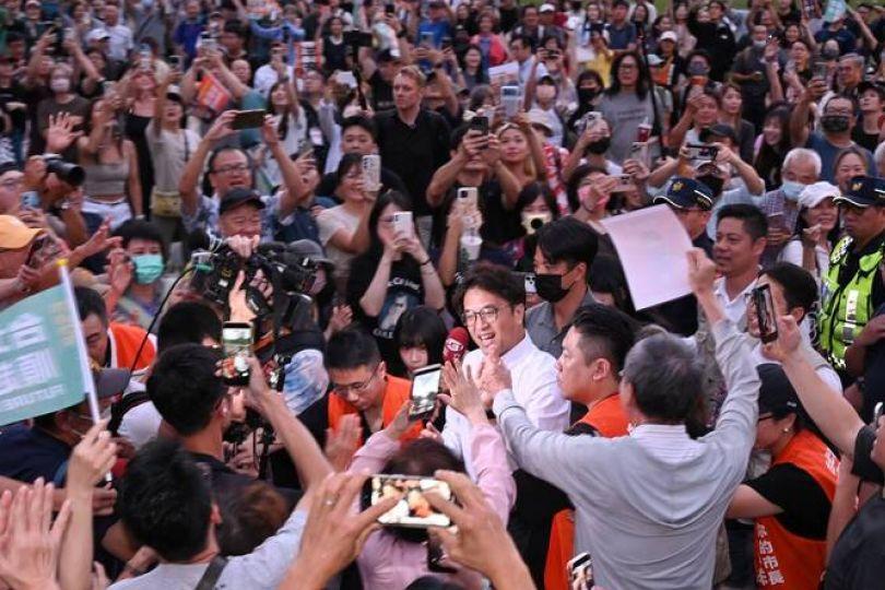 圖輯》「市長，你給我聽好了」最終場 小水滴掀起大洋流