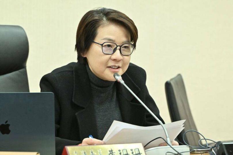 小草罵翻黃珊珊 柯P御用律師:別以為大家看不懂