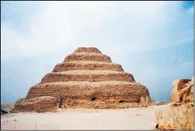 【旅遊】穿梭金字塔  窺埃及人來生