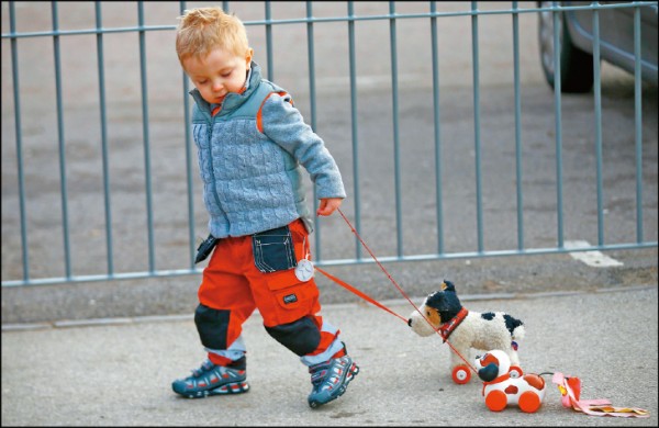 【家庭親子】〈全球觀測站〉幫忙帶孫 有福利可享