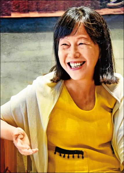 【自由副刊】【書與人】不老公主駕到 － 廖玉蕙談《像蝴蝶一樣款款飛走以後》