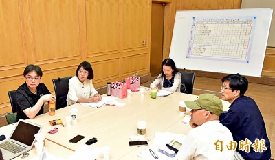 【自由副刊．第十六屆林榮三文學獎．新詩獎決審會議紀錄】