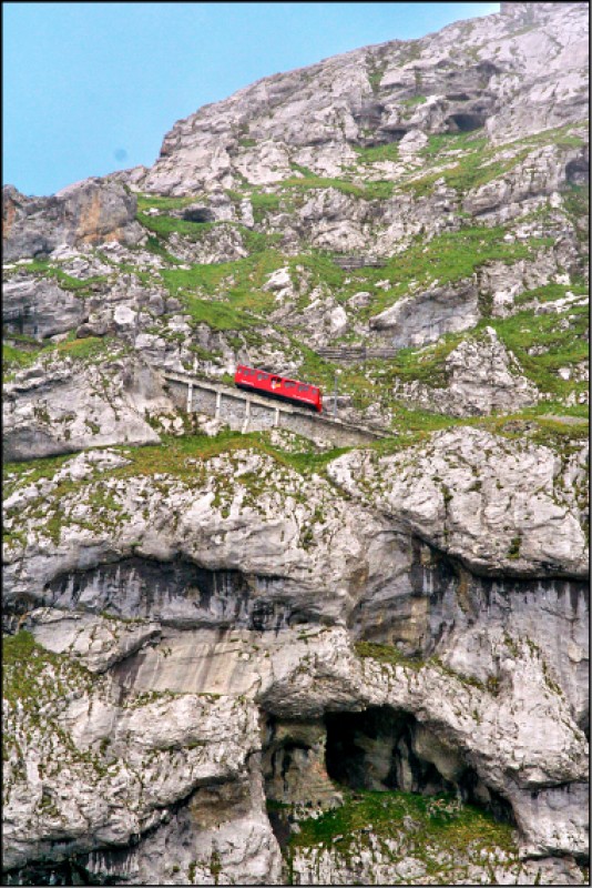 【吃遊聯盟】〈在ＯＸ中漫遊世界〉旅遊通請出列 瑞士篇