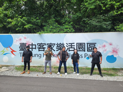 東勢「明哥菜車樂團」獲地方歌謠創作特優 團員現場教唱客家歌