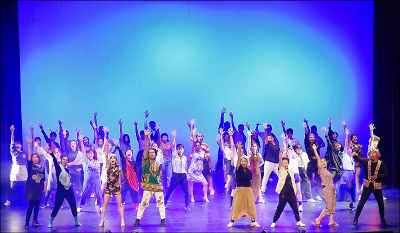 【藝術文化】屏縣府攜手紙風車培訓戲劇人才 報名踴躍成果豐碩