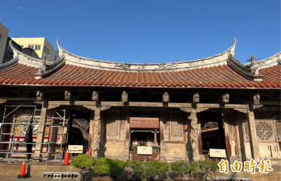 台灣5座龍山寺  為何鹿港龍山寺彩繪修護受注目？