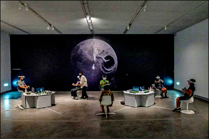 【藝術文化】黃心健亞洲首次大型回顧展 走進《X人稱》虛實邊界