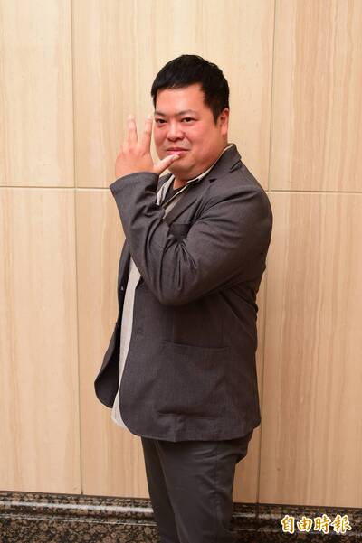 【第十八屆林榮三文學獎】新詩獎佳作喵球：記錄長照阿公的最後一段日子