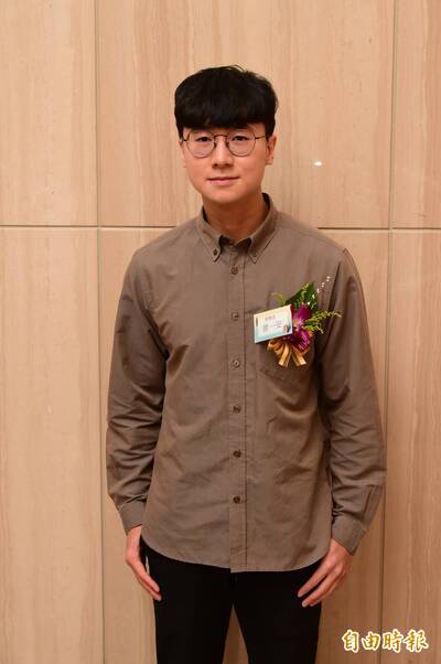 【第十八屆林榮三文學獎】新詩獎首獎曾一安：年輕社畜的雙重反擊