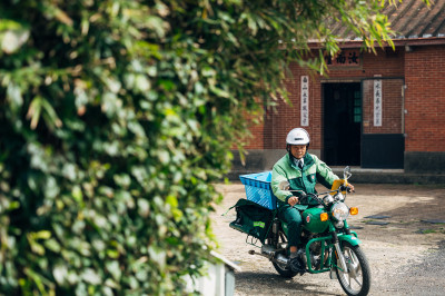 320郵政日  文總《匠人魂》紀錄送信人故事