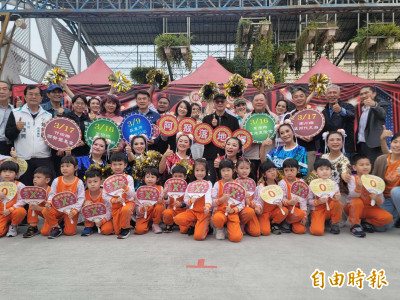 （影音）全國第1個紙風車地方團在屏東縣成立  在地人演在地事號召來看戲
