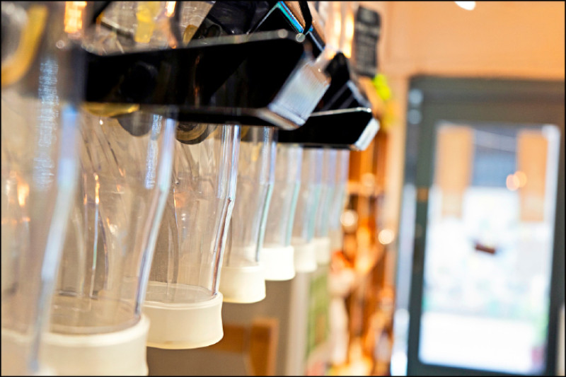 【家庭plus．愛地球一起來】環保商店 「裸」時尚