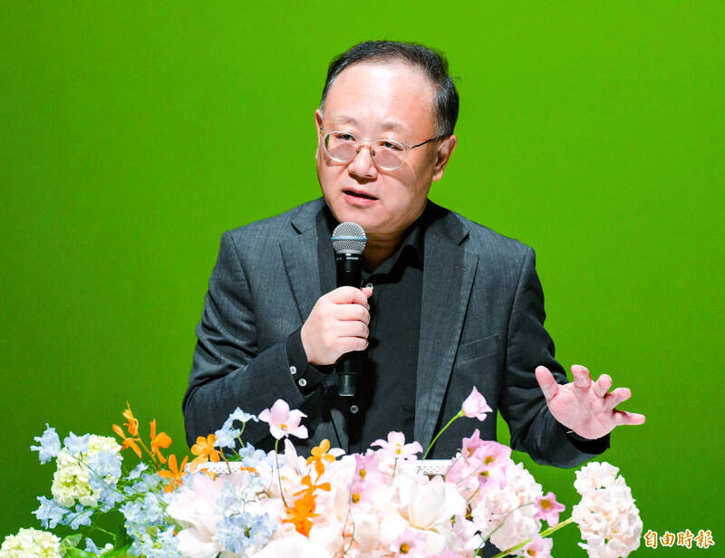 文化部官員集資送iPhone  史哲： 從頭到尾不知此事