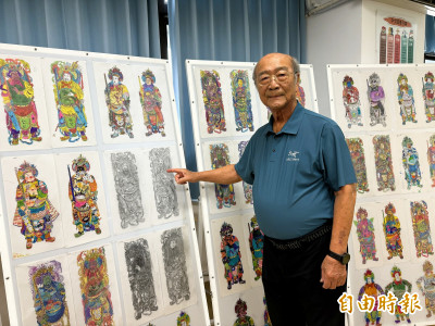 （影音）國寶藝師潘岳雄現身高雄 用「門神」與新世代學子面對面