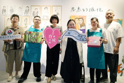 演出知名韓劇《我們的藍調時光》 心障畫家鄭恩惠來台首辦畫展
