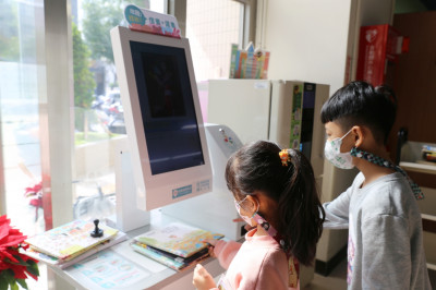 中市自助借書達3成  暑假推借閱冊數前10名可獲超商禮券