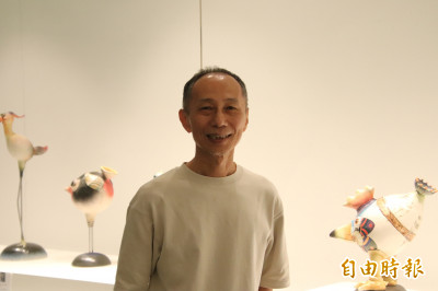 （影音）忙著捏陶沒時間卻又想養動物 陶藝家余成忠這樣一兼二顧