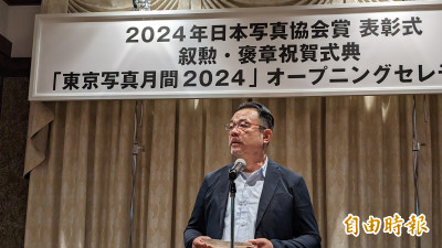 攝影家沈昭良北海道開展 台版舞台車助陣