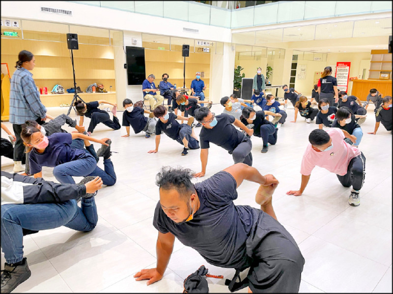 【藝術文化】紙風車屏東戲劇人才招募新學員