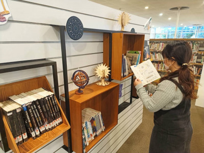 科工館、高市圖雙主題書展 陪民眾知識跨年