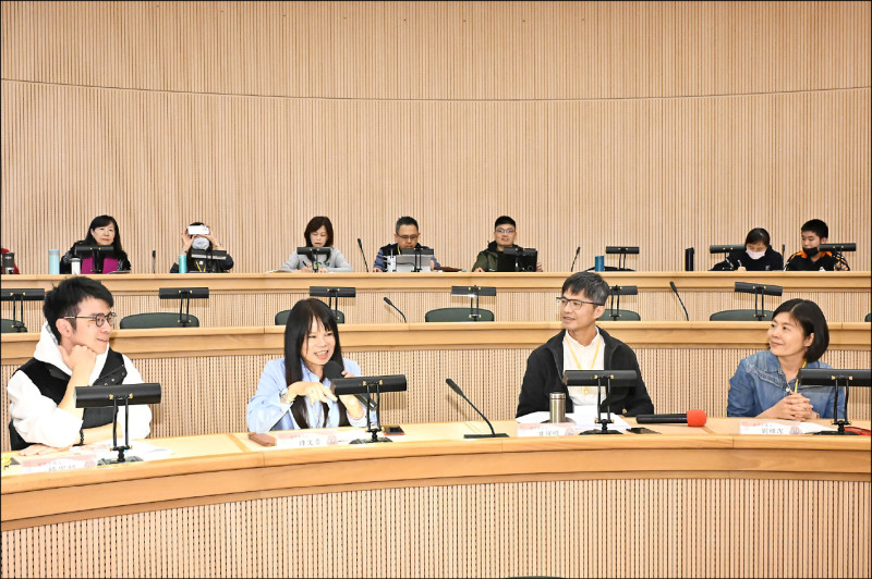 【自由副刊．寫作之道：林榮三文學獎二十週年研討會．座談會側記．2之1】 周子謙／重回起點：林榮三文學獎得主座談會 － 甘耀明×劉梓潔×楊富閔×鍾文音