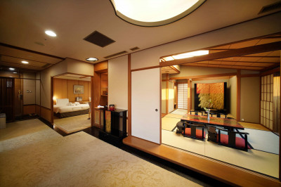 搗麻糬、咬金幣、水詩籤占卜、達摩許願   跨年入住日勝生加賀屋體驗日式過年