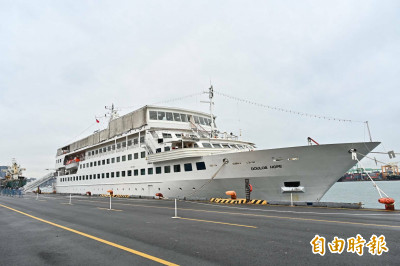 環遊世界的海上書展船「望僕號」抵高雄港  可預約上船享受海上閱讀樂趣