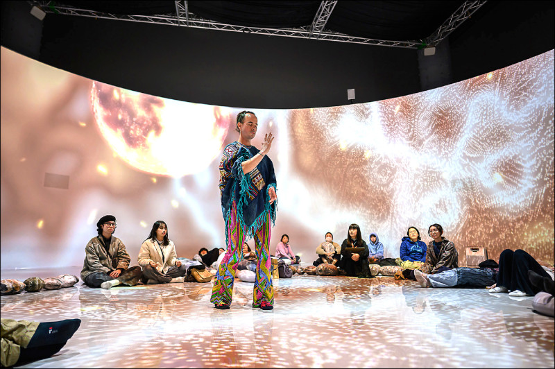 【藝術文化】沉浸「阿爾法聲林」 探索自我內在意識