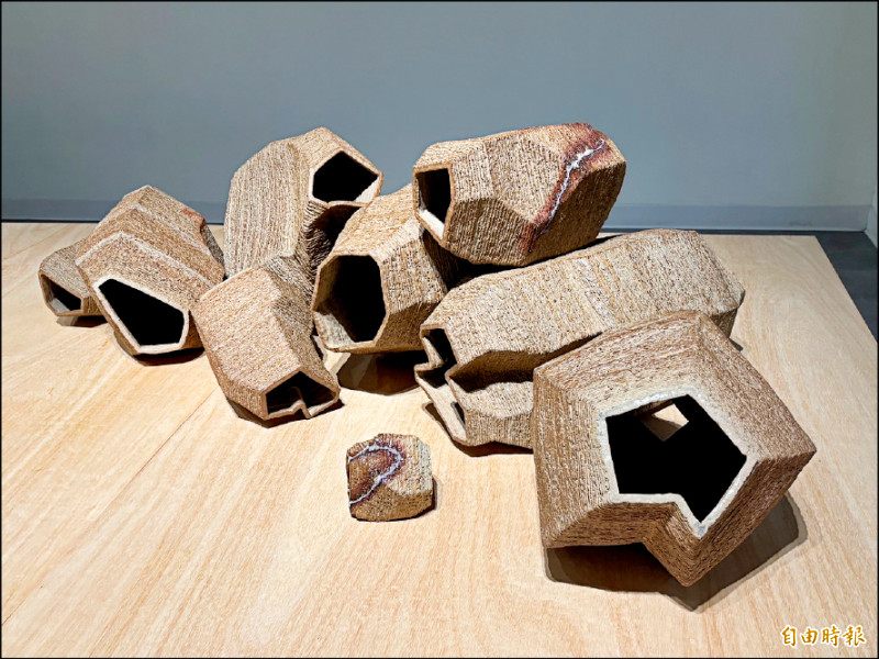 邱永豐「永皴燒」創作展 挑戰陶土燒製極限