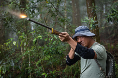 軍旅神槍手回歸山林！布農獵人化身「外來種獵人」守住台灣生態防線