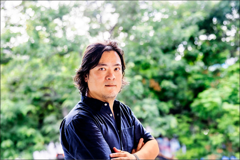 【自由副刊．書與人】 一球擊出斯萬家界外 － 吳坤墉談新譯版《追憶似水年華》