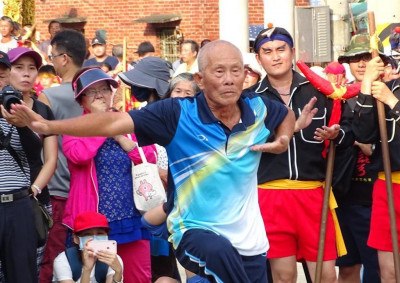 不讓鼓聲沉寂 那些把一生獻給陣頭的台南師父們