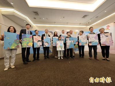 全台11醫院線上串聯  燒傷顏損兒畫作前進奇美博物館