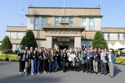 「電波裡的台灣史」特展   見證對峙到融合的廣播