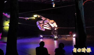 40分鐘聽、見科技藝術的詩意  豪華朗機工新作《宇宙201》