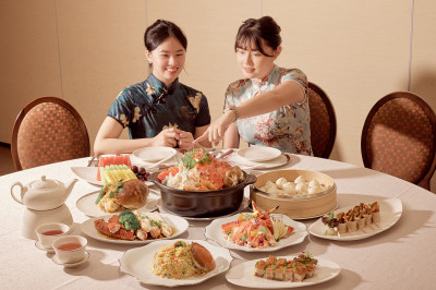 JR東日本大飯店台北凱華樓推「蟹煮隆恩」  帝王蟹、麵包蟹、紅蟳、大閘蟹上桌