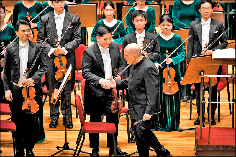 【藝術文化】旅德小提琴家張庭碩 出任長榮交響樂團首席