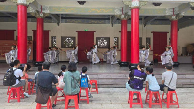 桃園孔廟推深度導覽  搭配大龍貓劇場與雅樂舞演出