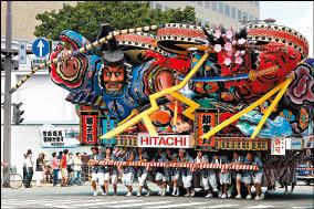 青森睡魔祭的白天遊行。