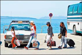 拍照時，腦中閃過披頭四的唱片封面，隨即按下快門記錄此刻。（圖片提供／Justin）