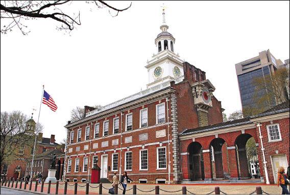 1776年7月4日，湯瑪斯傑佛遜在獨立廳發表《獨立宣言》，正式宣布美國獨立。