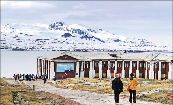 位於北緯78度的前蘇聯採礦小鎮巴倫支堡。