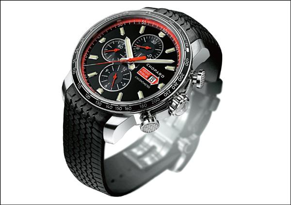 蕭邦Mille Miglia GTS系列計時腕錶，參考價240,000元。（蕭邦提供）