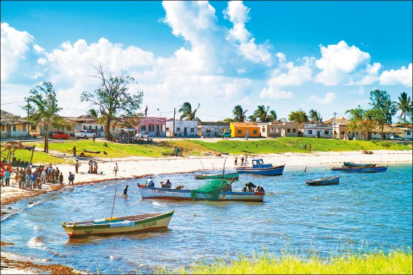 莫三比克島南面的捕魚人家。