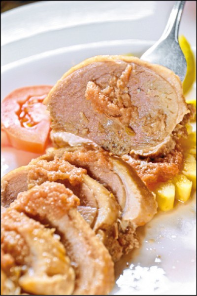 鴨肉料理是蘇丹9世喜愛的料理之一，風味獨特。