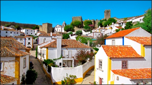 13世紀時國王將歐比杜緒整座城賜予皇后。